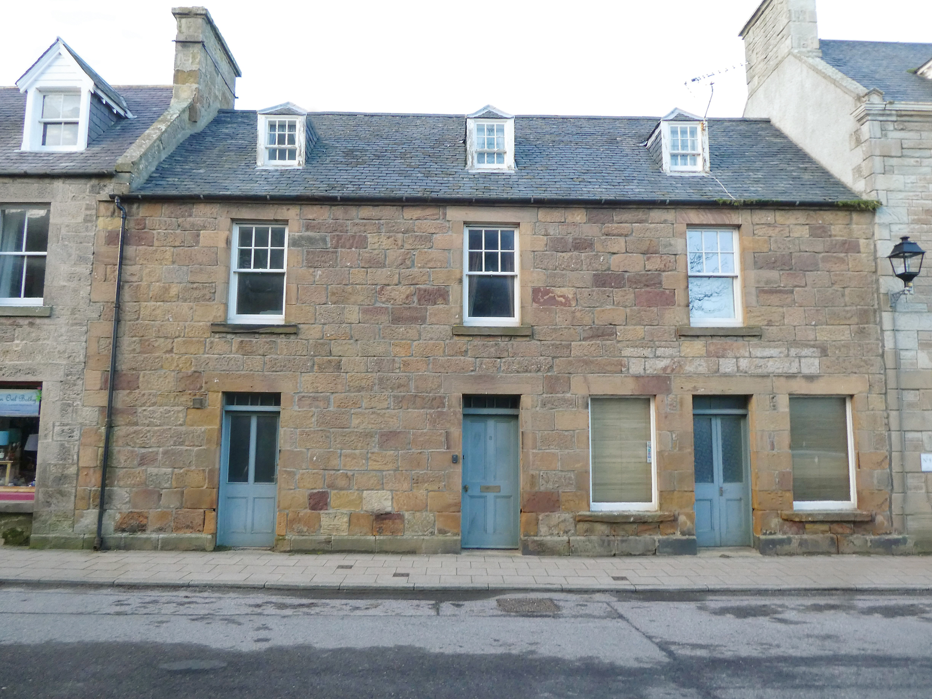 8 High Street